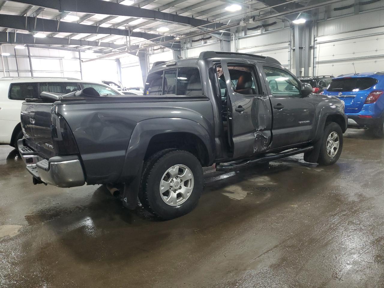 2014 TOYOTA TACOMA DOU - Фото 3