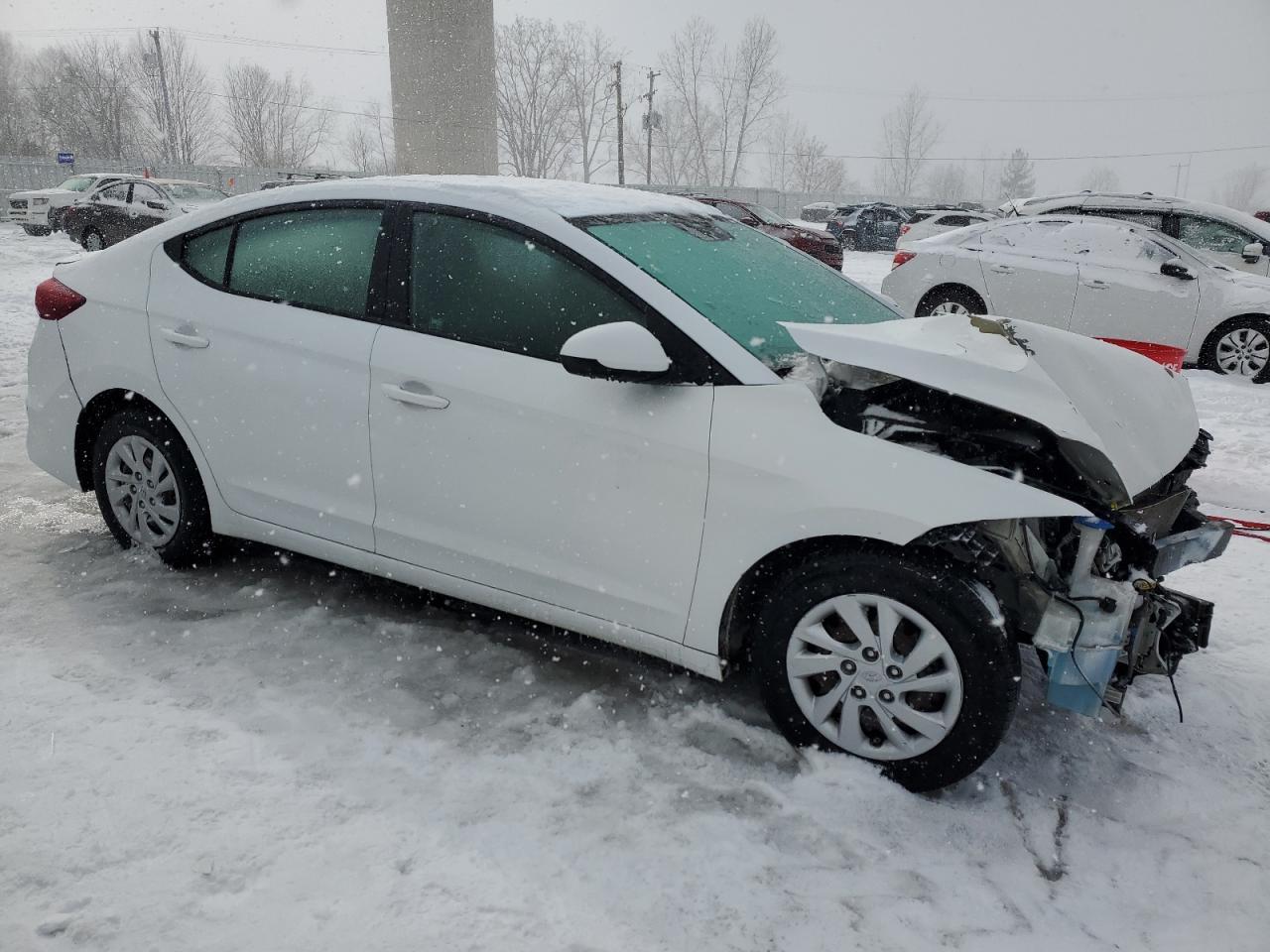 2017 HYUNDAI ELANTRA SE - Image 4