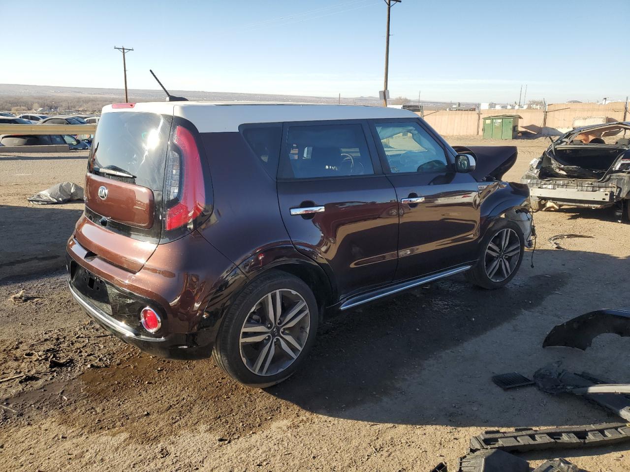 2017 KIA SOUL + - Image 3