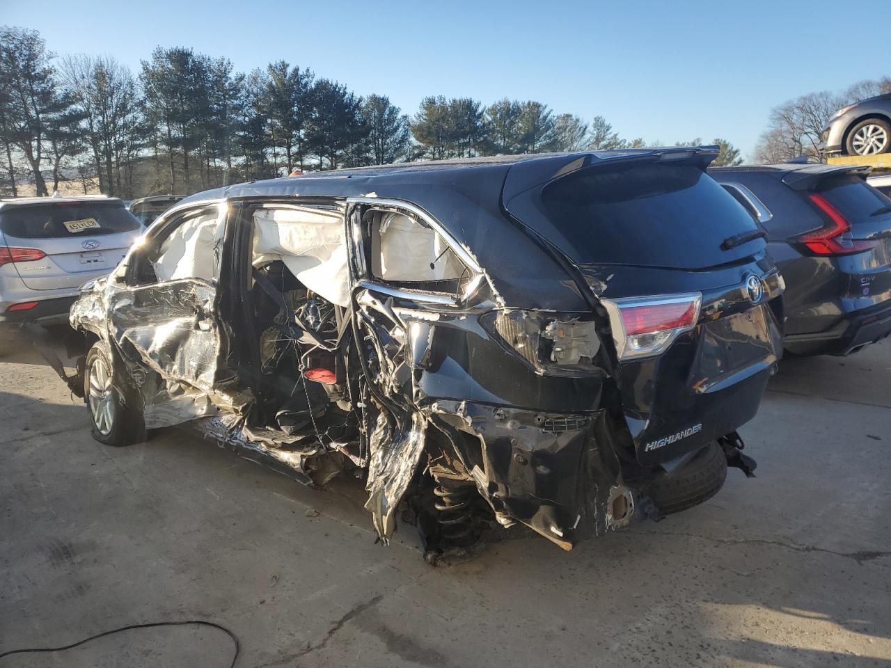 2015 TOYOTA HIGHLANDER - Фото 2