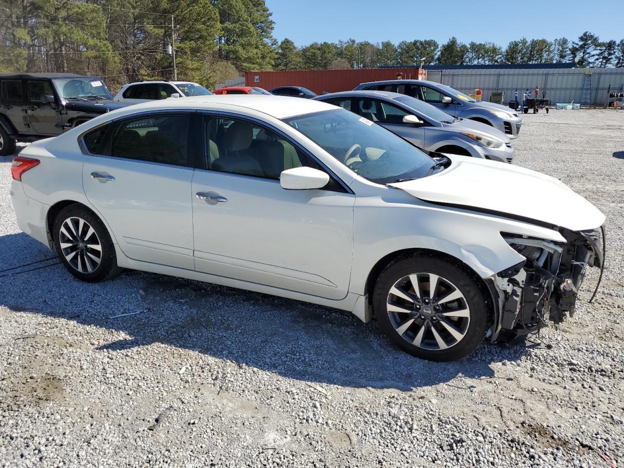 2016 NISSAN ALTIMA 2.5 - Фото 4