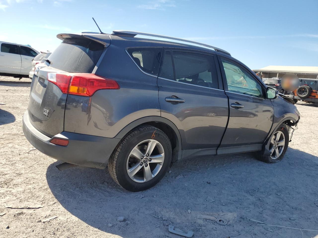 2015 TOYOTA RAV4 XLE - Фото 3