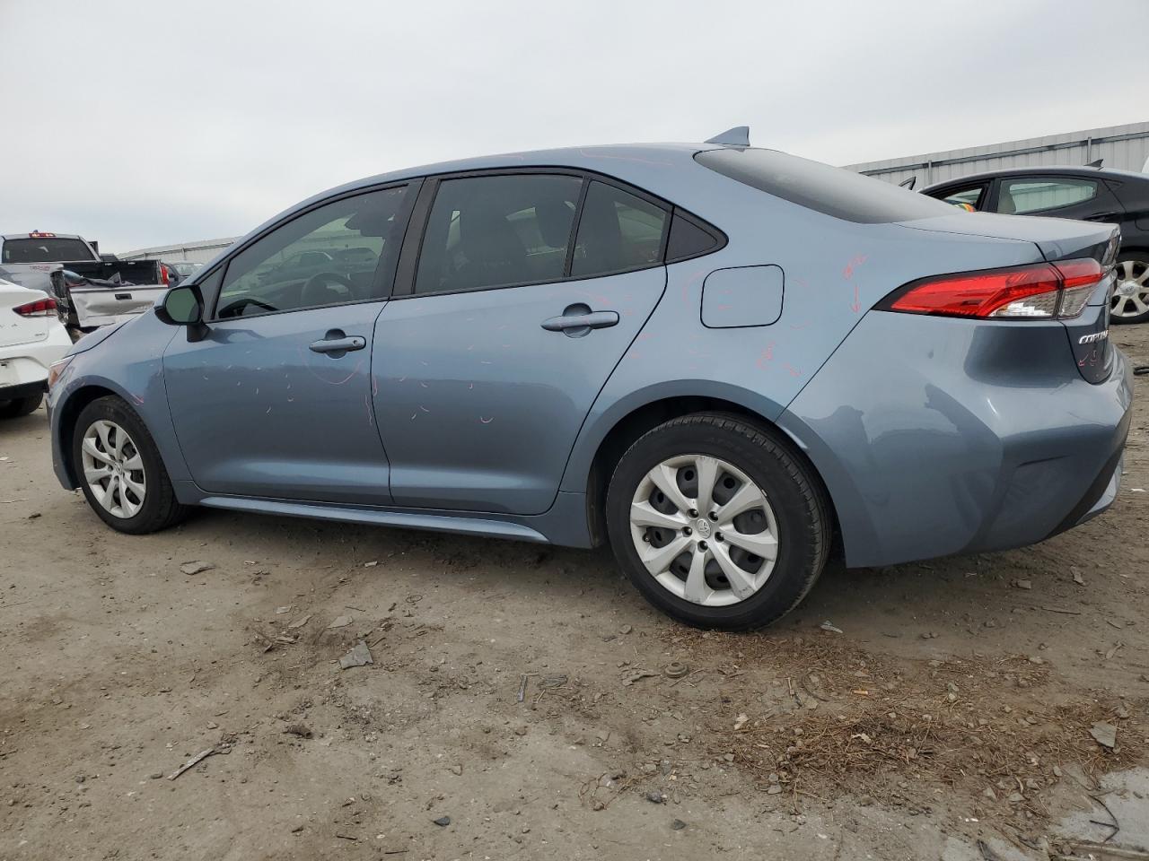 2020 TOYOTA COROLLA LE - Фото 2