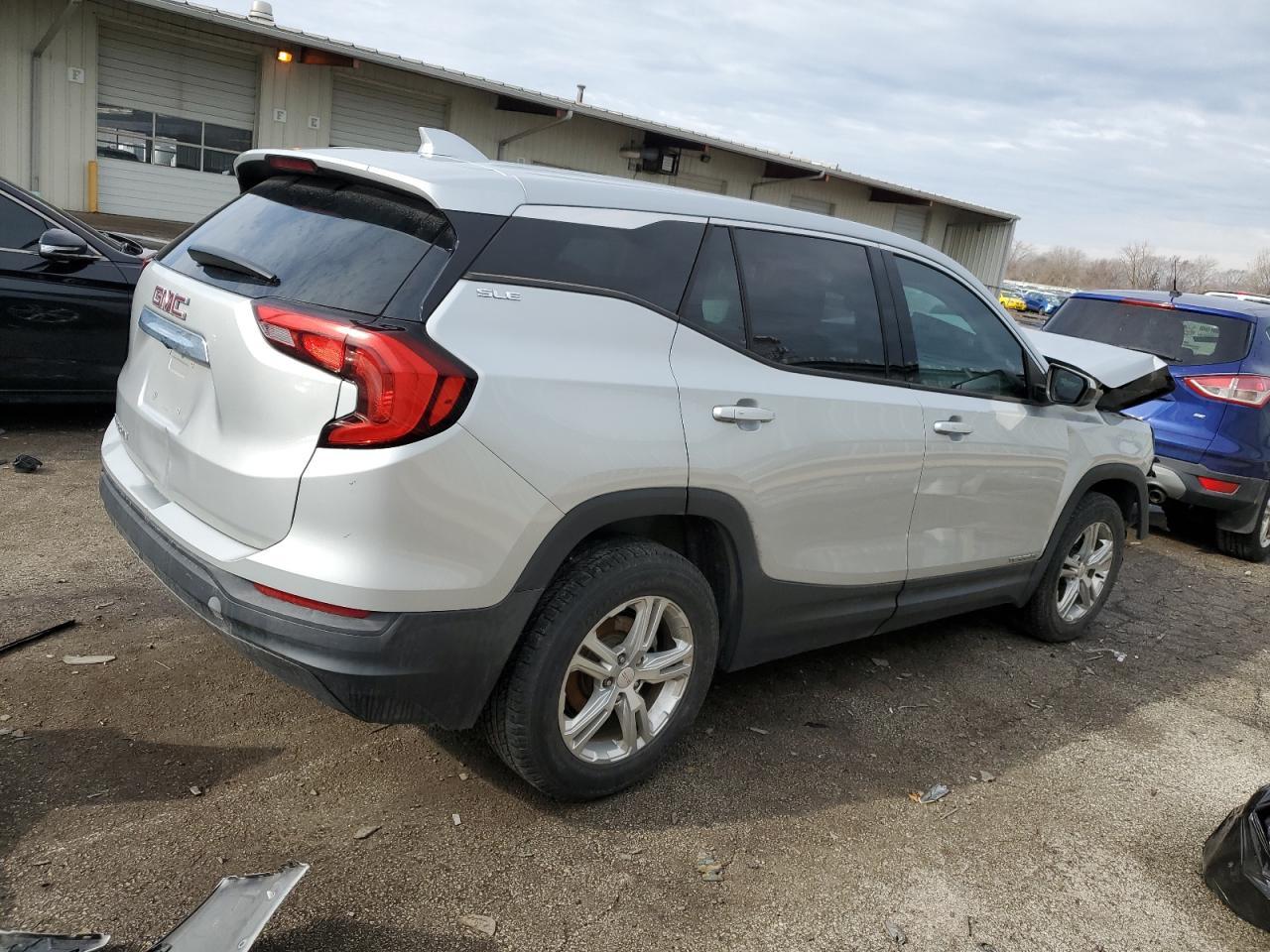 2019 GMC TERRAIN SL - Фото 3