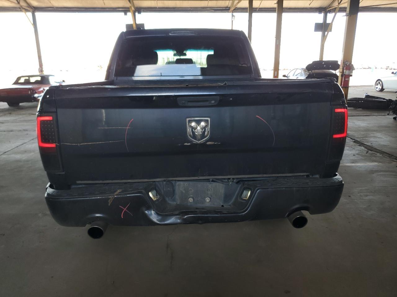 2017 RAM 1500 ST - Image 6