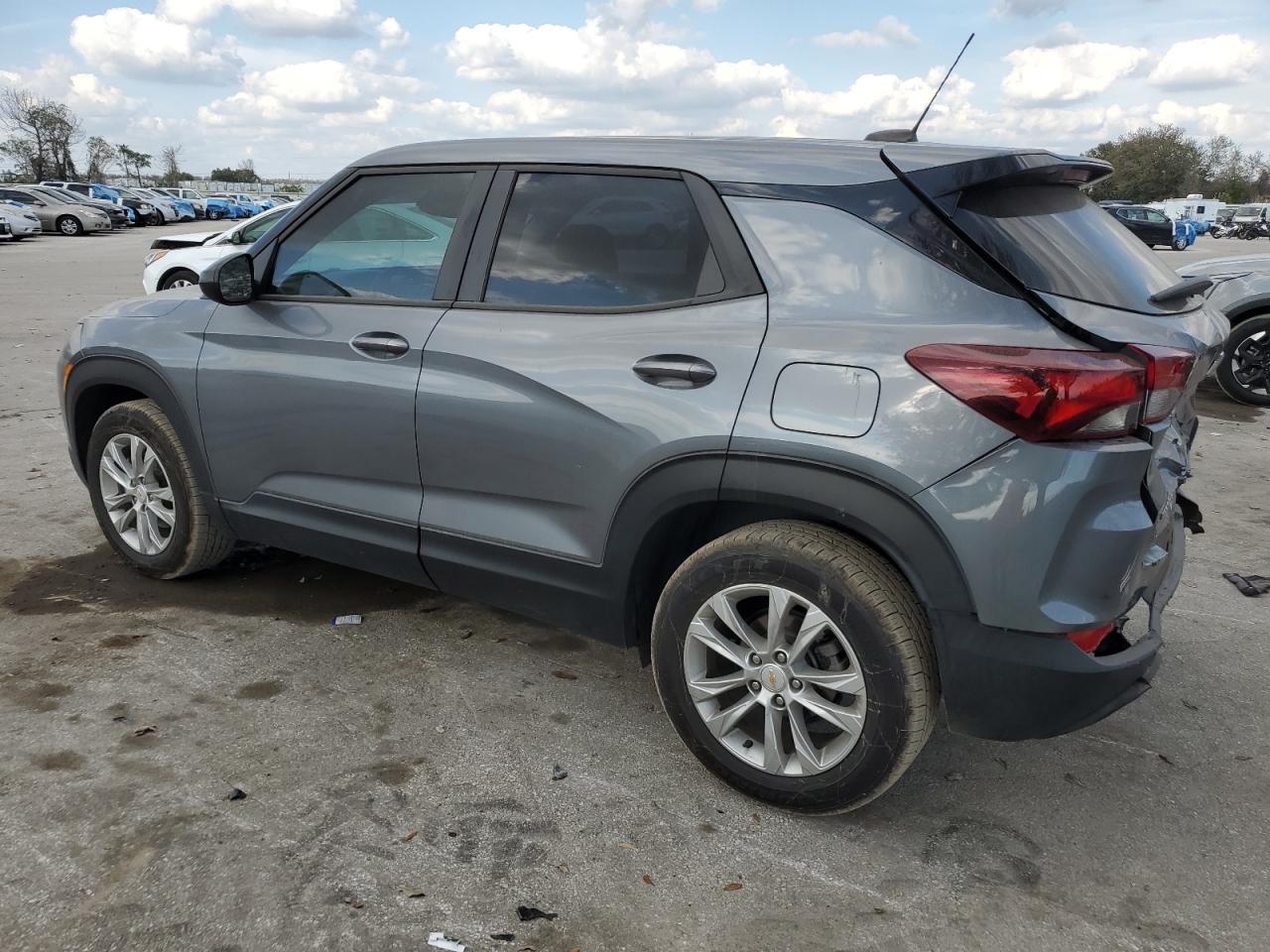 2021 CHEVROLET TRAILBLAZE - Image 2