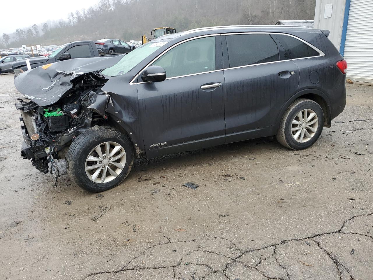 2017 KIA SORENTO LX