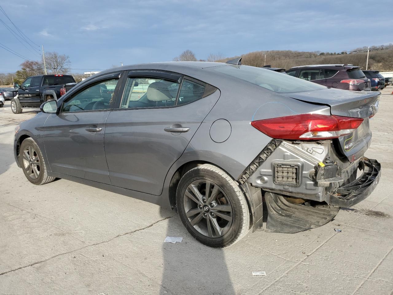 2018 HYUNDAI ELANTRA SE - Фото 2