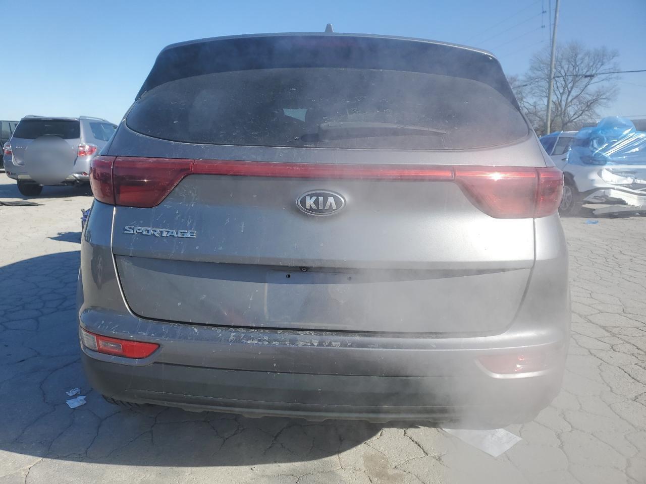 2017 KIA SPORTAGE L - Image 6