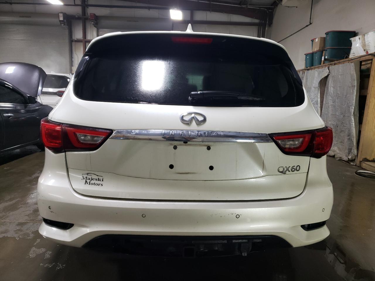 2016 INFINITI QX60 - Фото 6