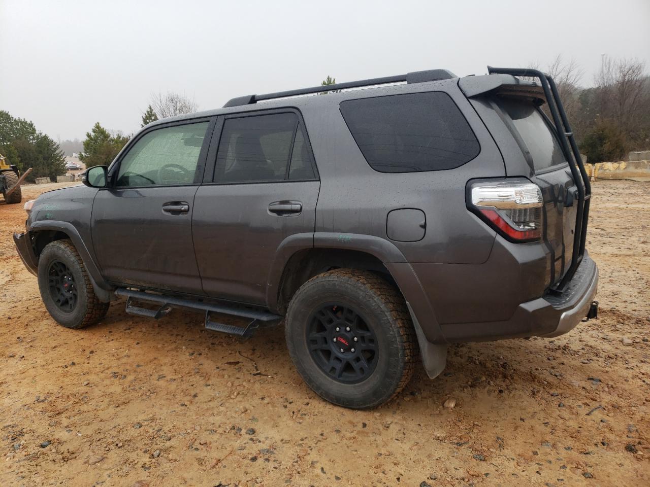 2019 TOYOTA 4RUNNER SR - Фото 2