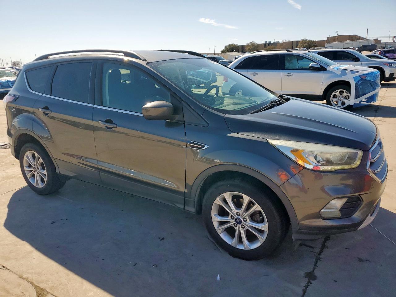 2017 FORD ESCAPE SE - Фото 4