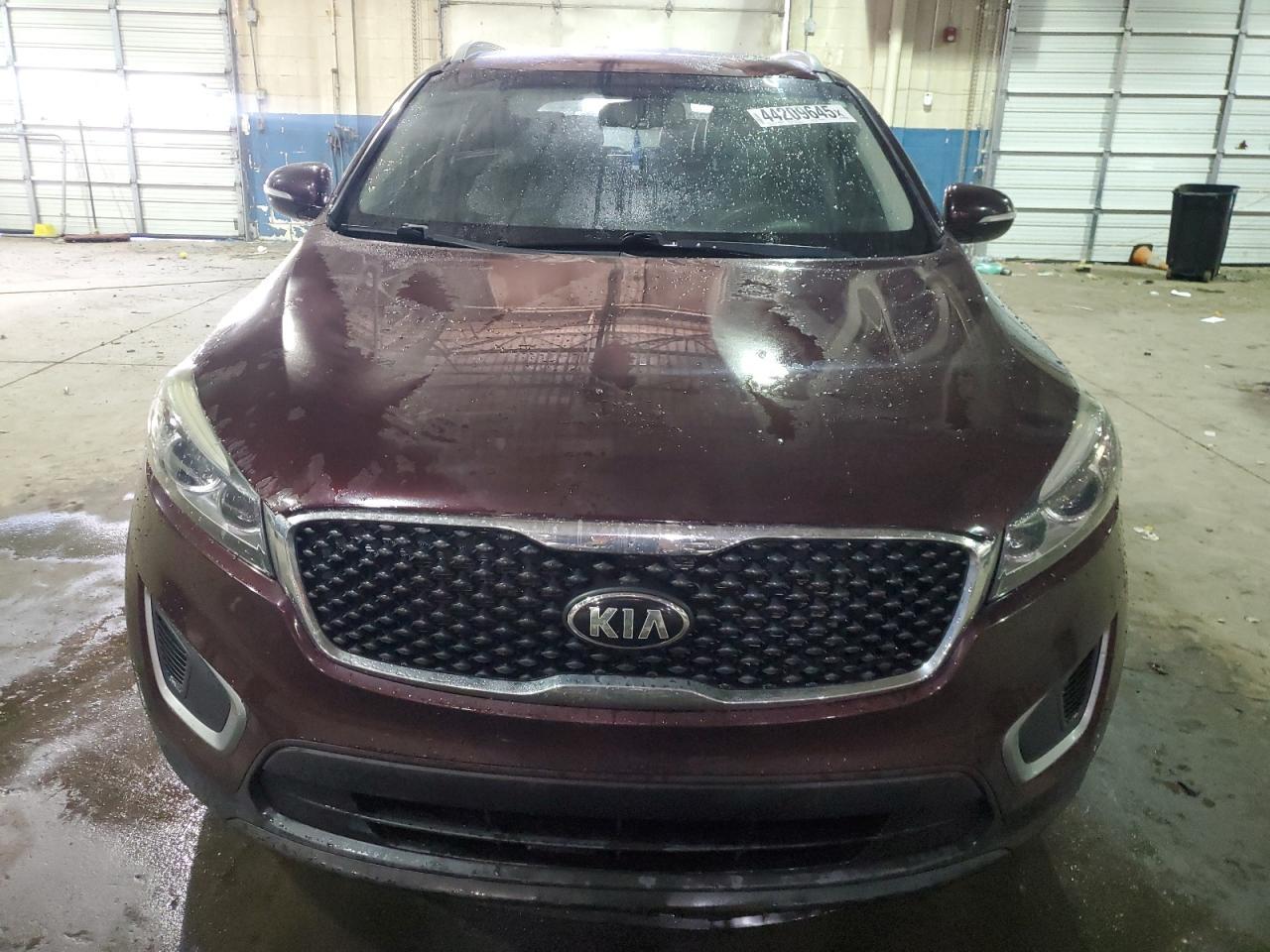 2017 KIA SORENTO LX - Фото 5