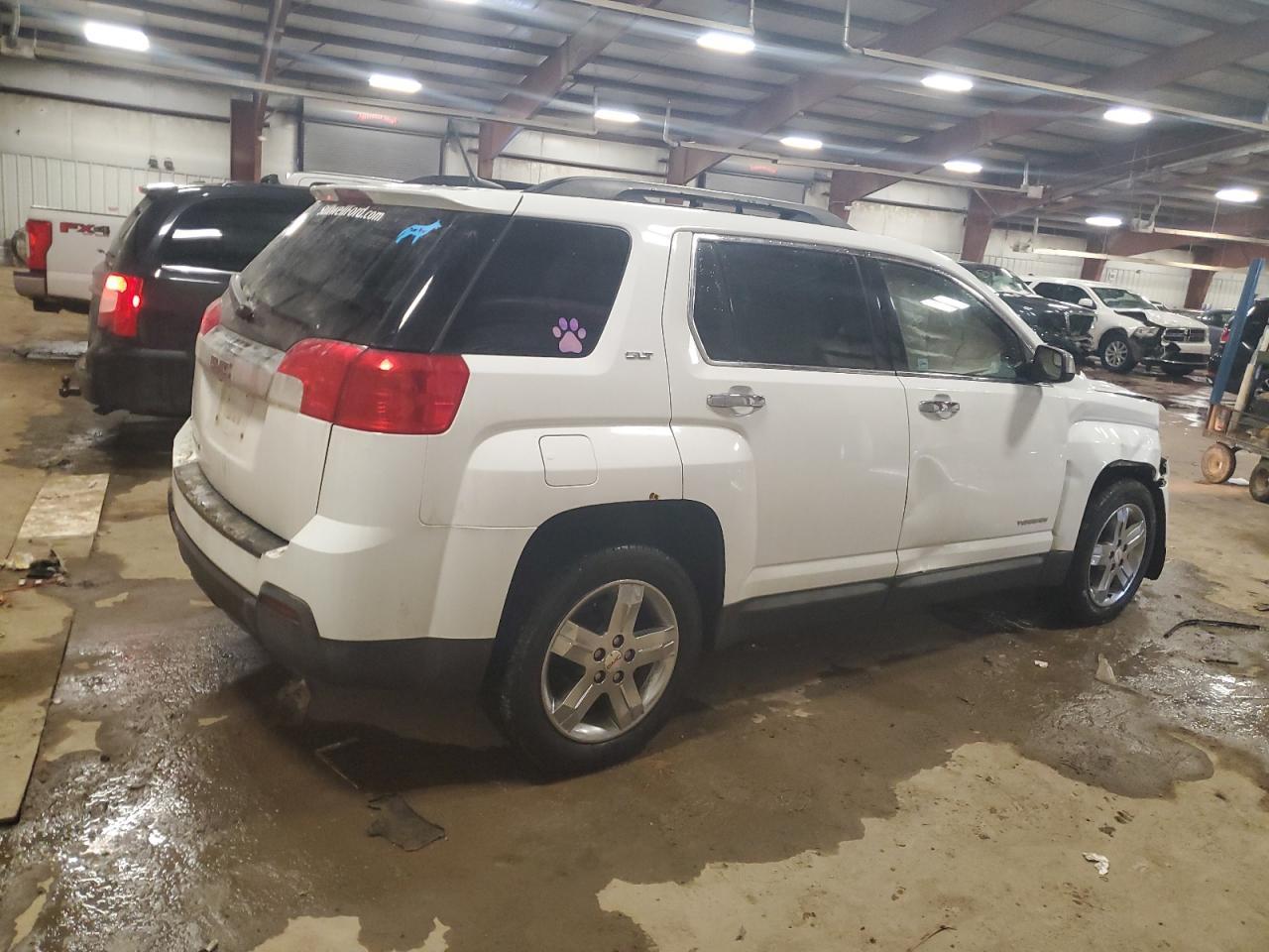 2013 GMC TERRAIN SL - Image 3