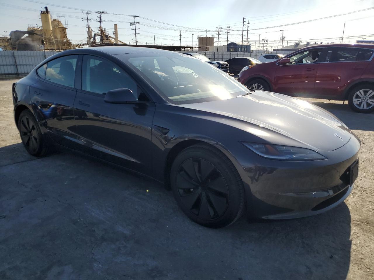2024 TESLA MODEL 3 - Фото 4