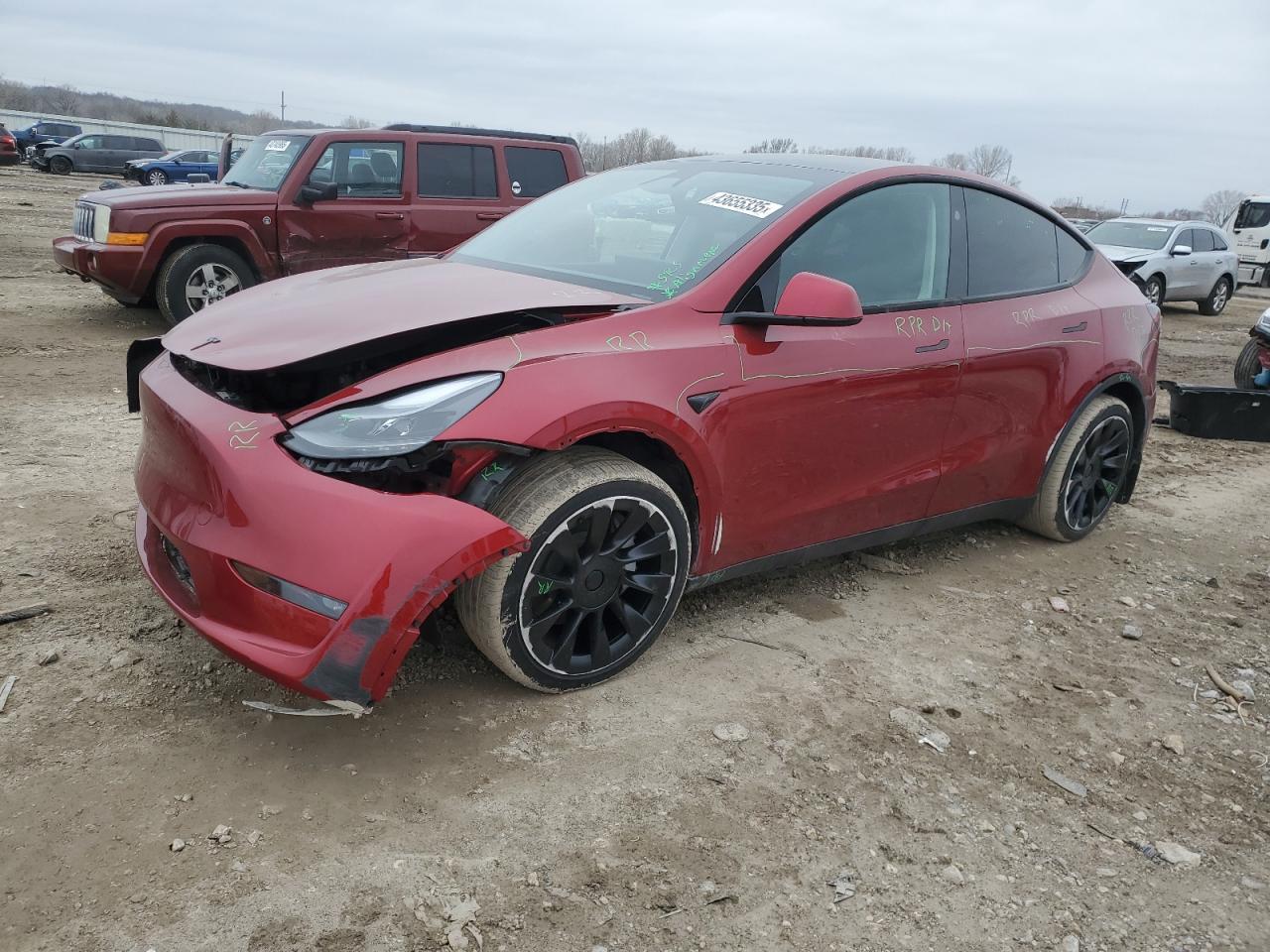 2024 TESLA MODEL Y