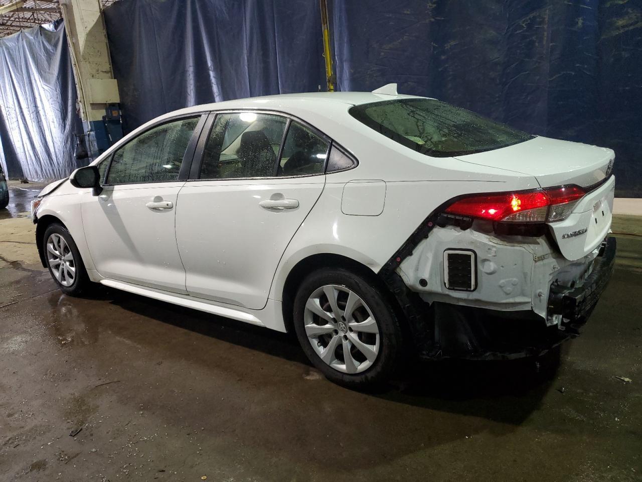 2021 TOYOTA COROLLA LE - Image 2