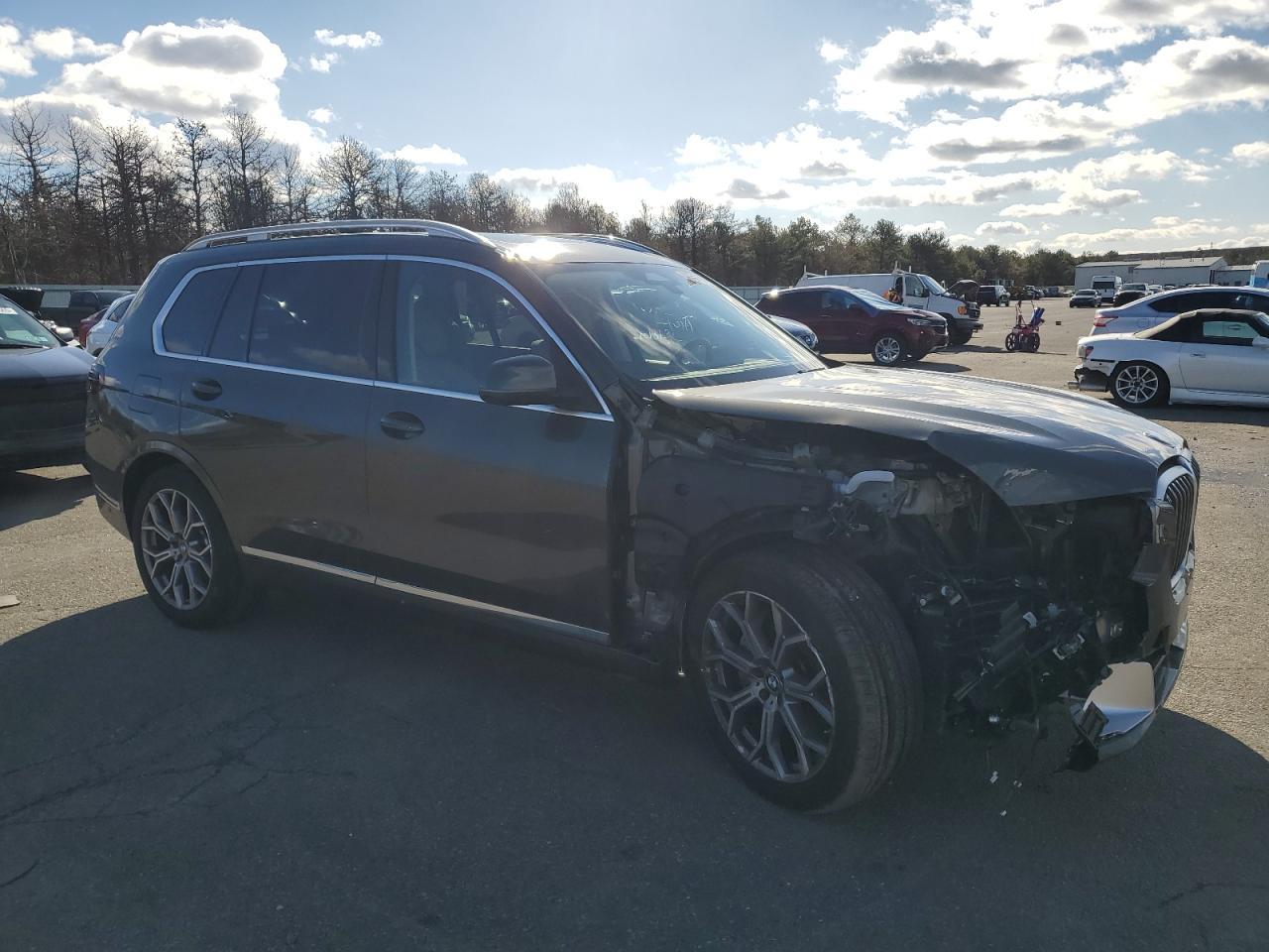 2024 BMW X7 XDRIVE4 - Image 4