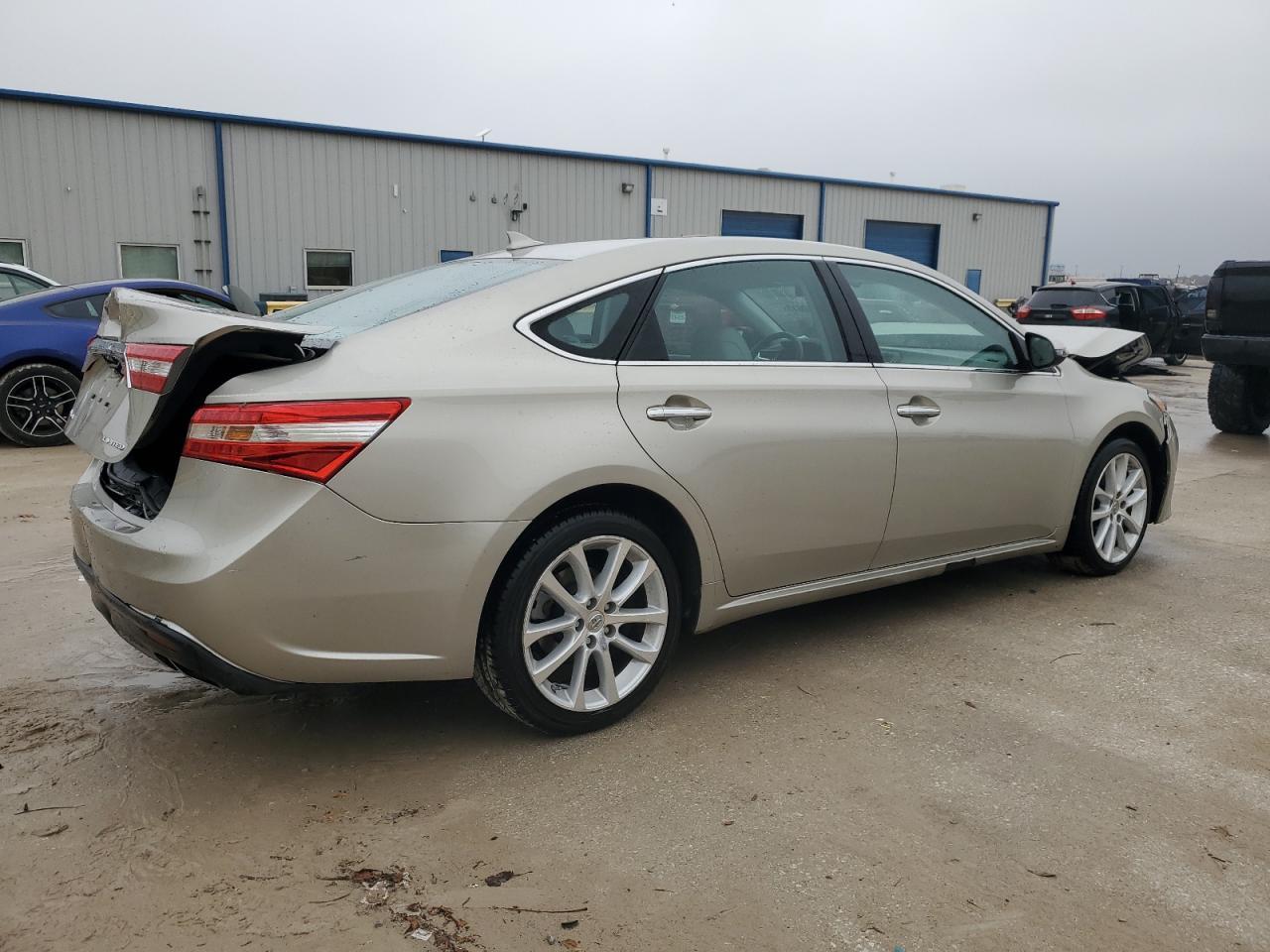 2014 TOYOTA AVALON BAS - Фото 3