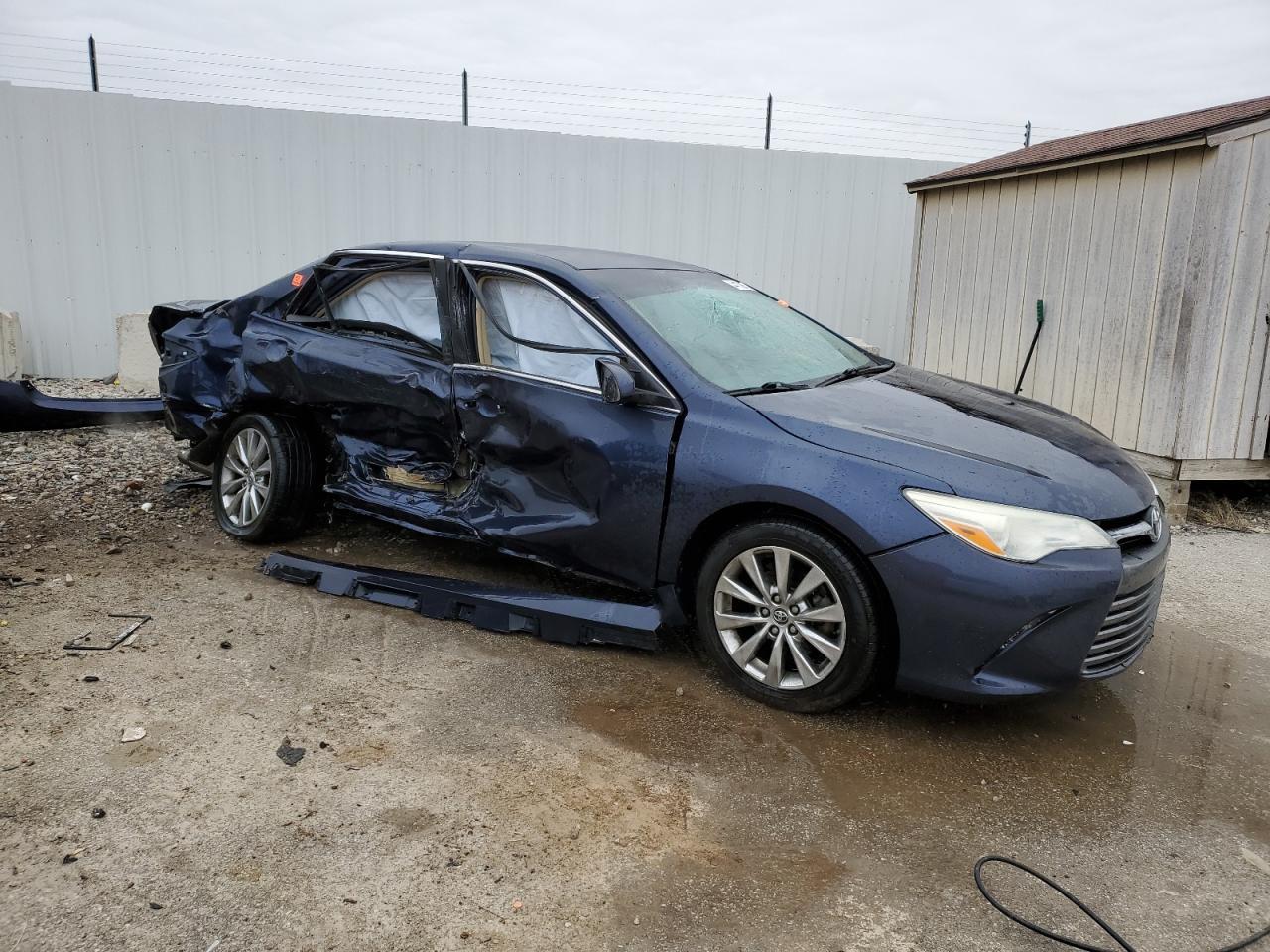 2016 TOYOTA CAMRY LE - Фото 4