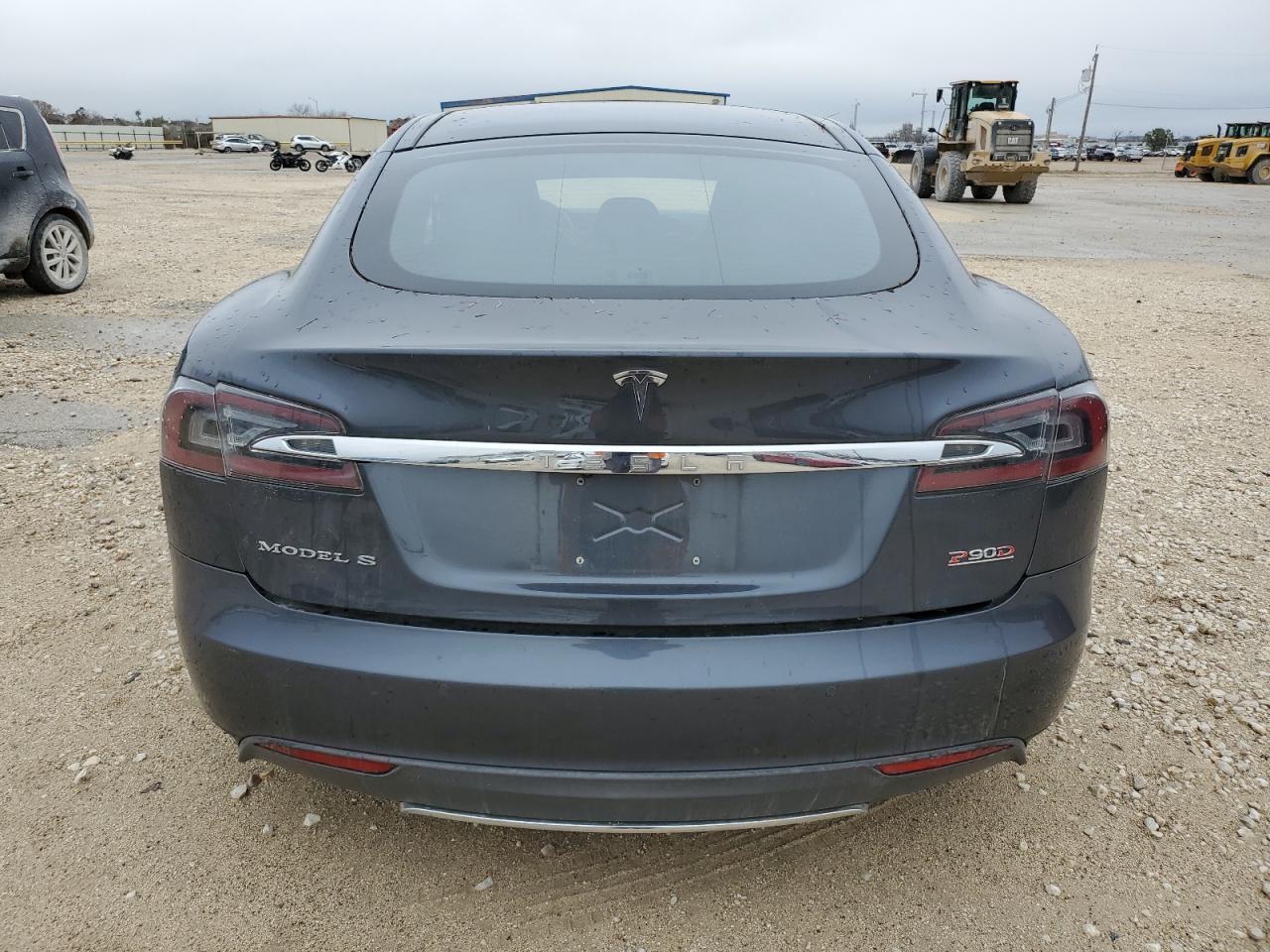 2015 TESLA MODEL S - Image 6