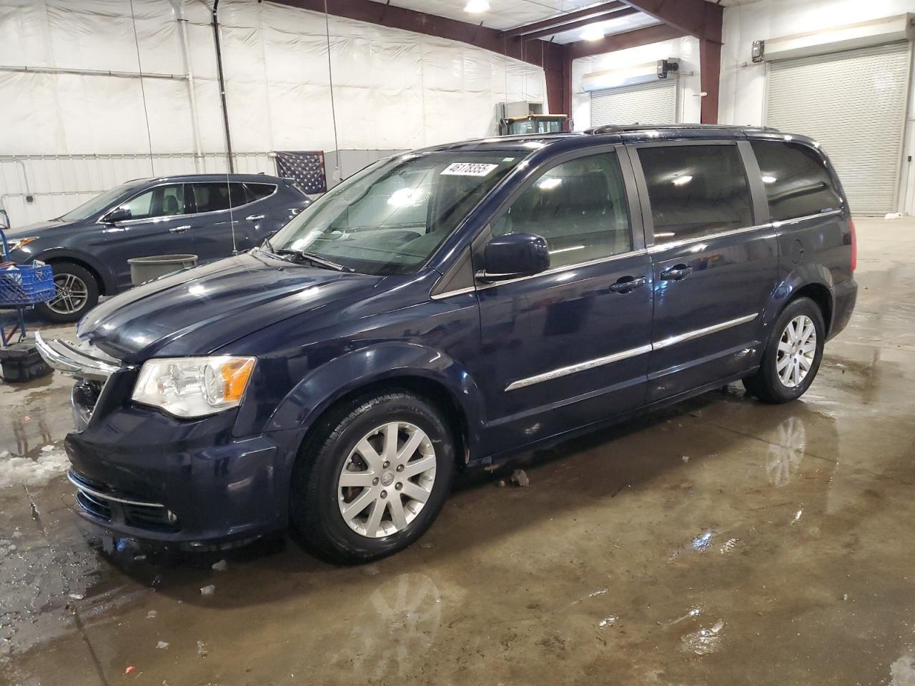 2014 CHRYSLER TOWN & COU