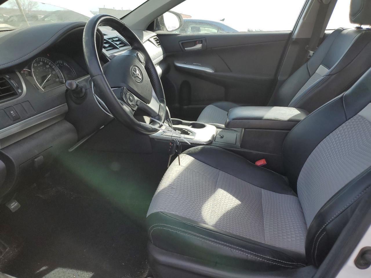 2014 TOYOTA CAMRY L - Фото 7