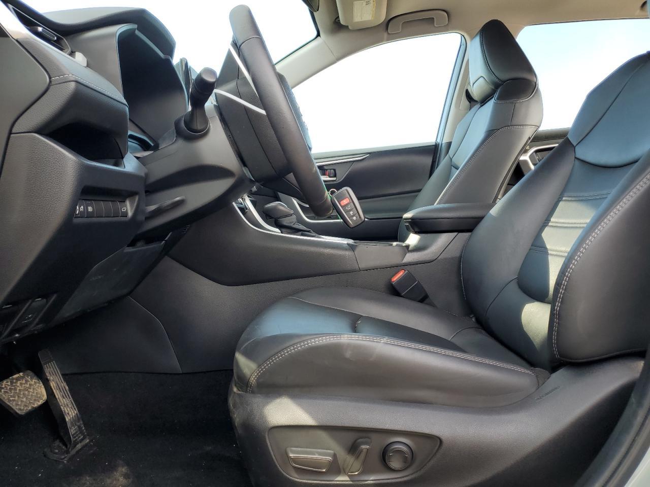 2022 TOYOTA RAV4 XLE P - Image 7