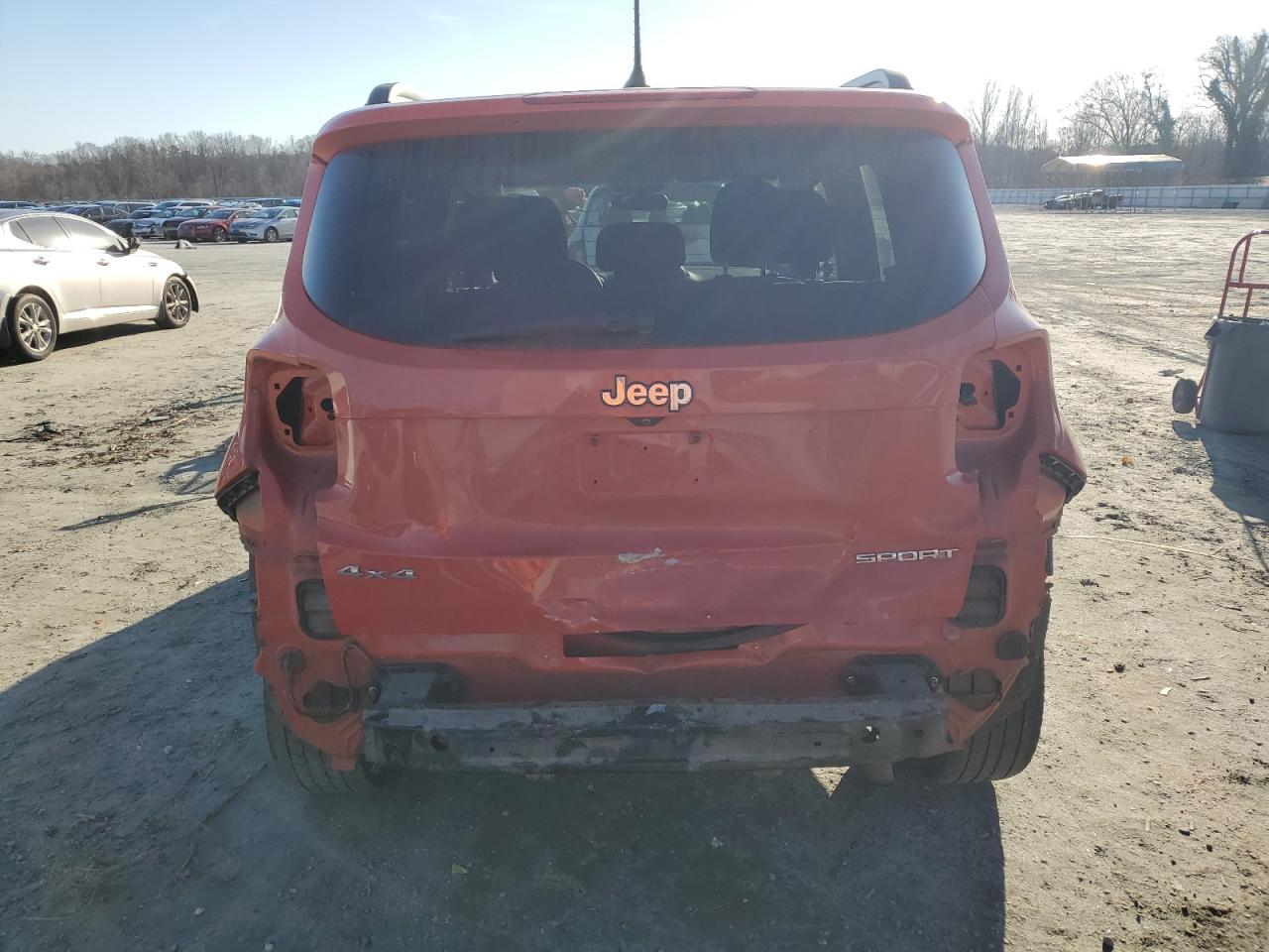 2017 JEEP RENEGADE S - Image 6