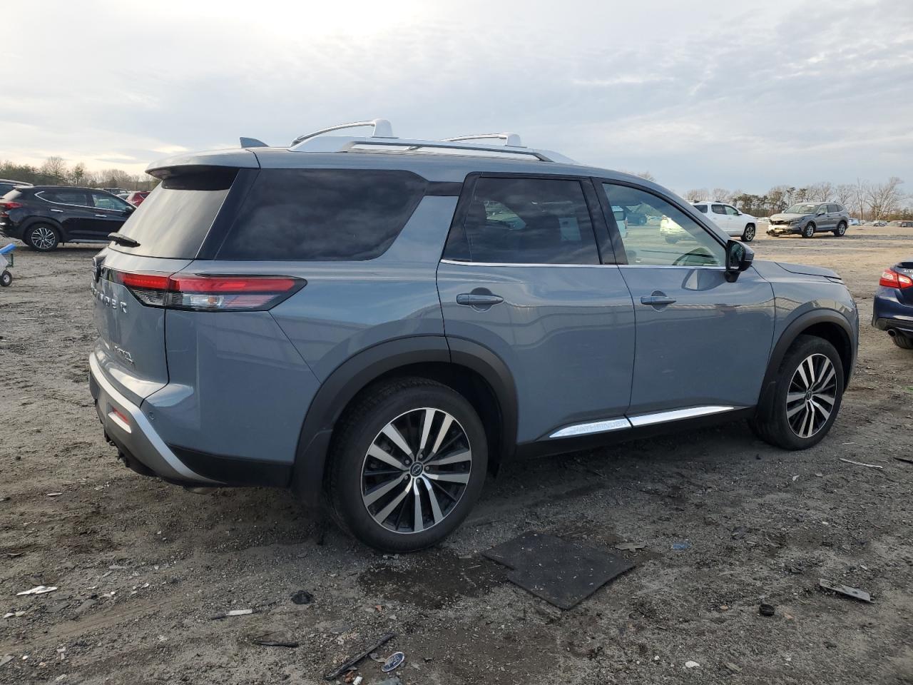 2023 NISSAN PATHFINDER - Фото 3