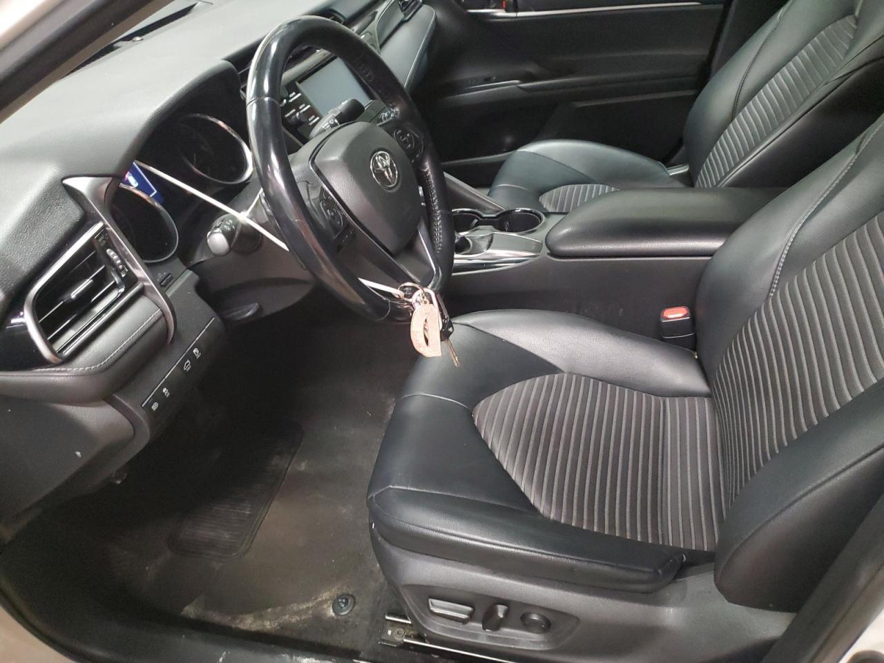 2019 TOYOTA CAMRY L - Image 7
