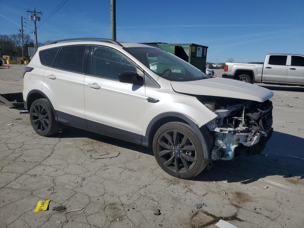 2017 FORD ESCAPE SE - Image 4