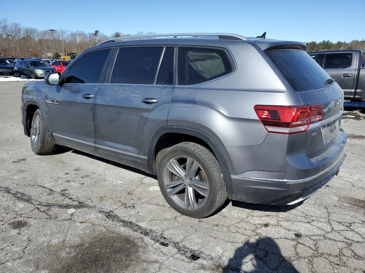 2019 VOLKSWAGEN ATLAS SE - Фото 2
