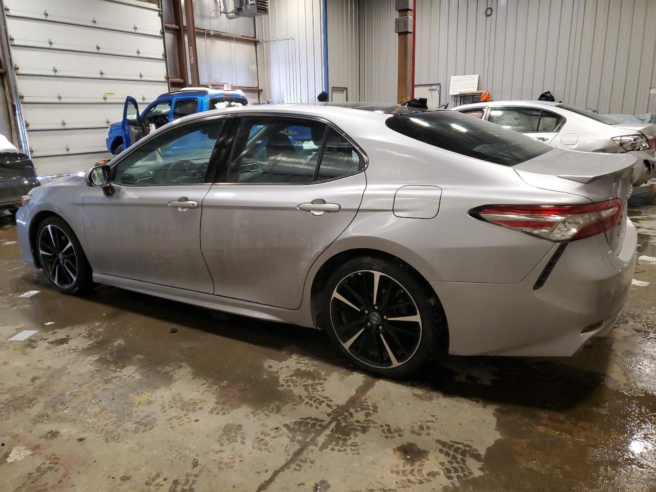 2018 TOYOTA CAMRY XSE - Фото 2