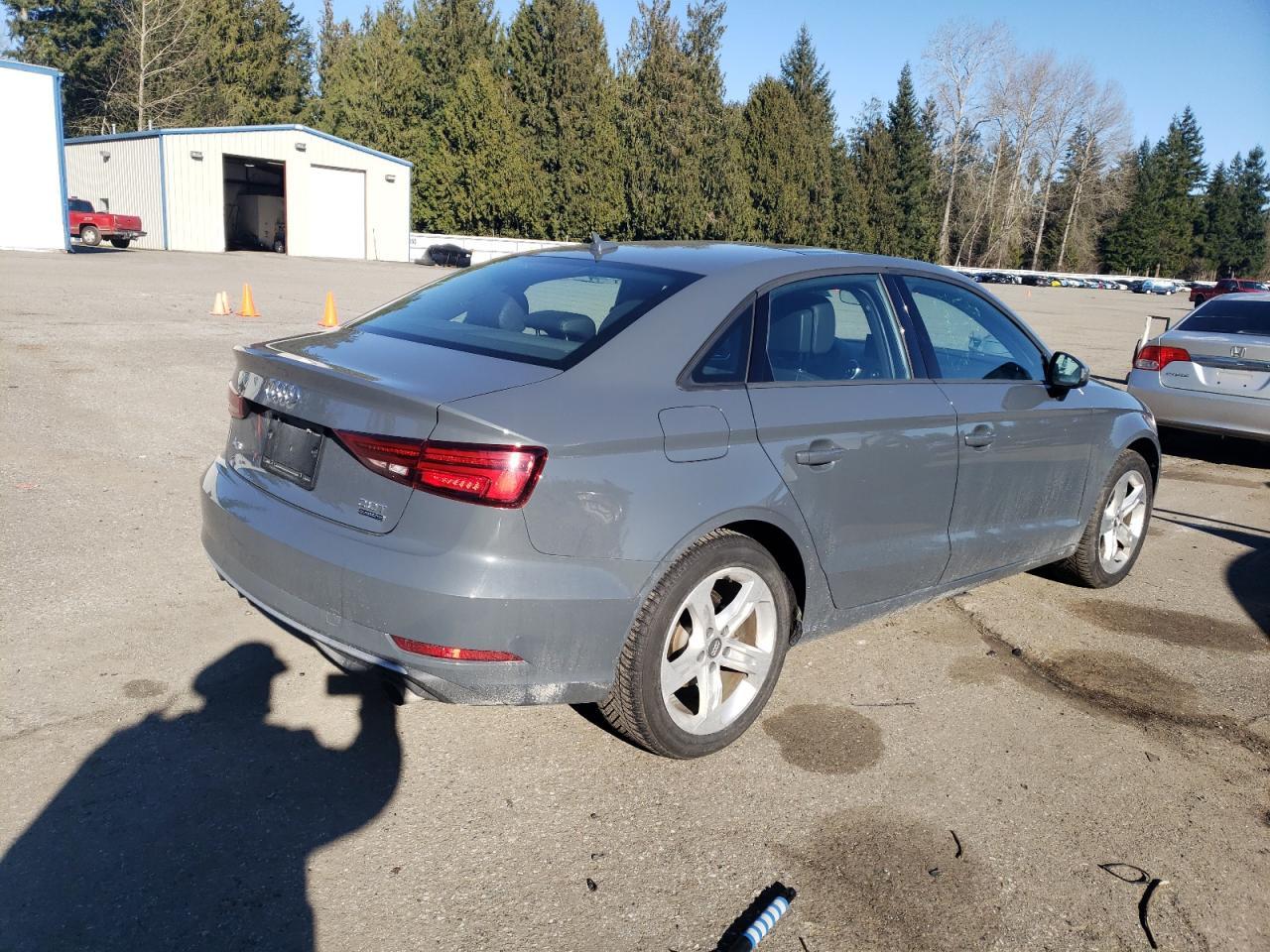 2017 AUDI A3 PREMIUM - Image 3