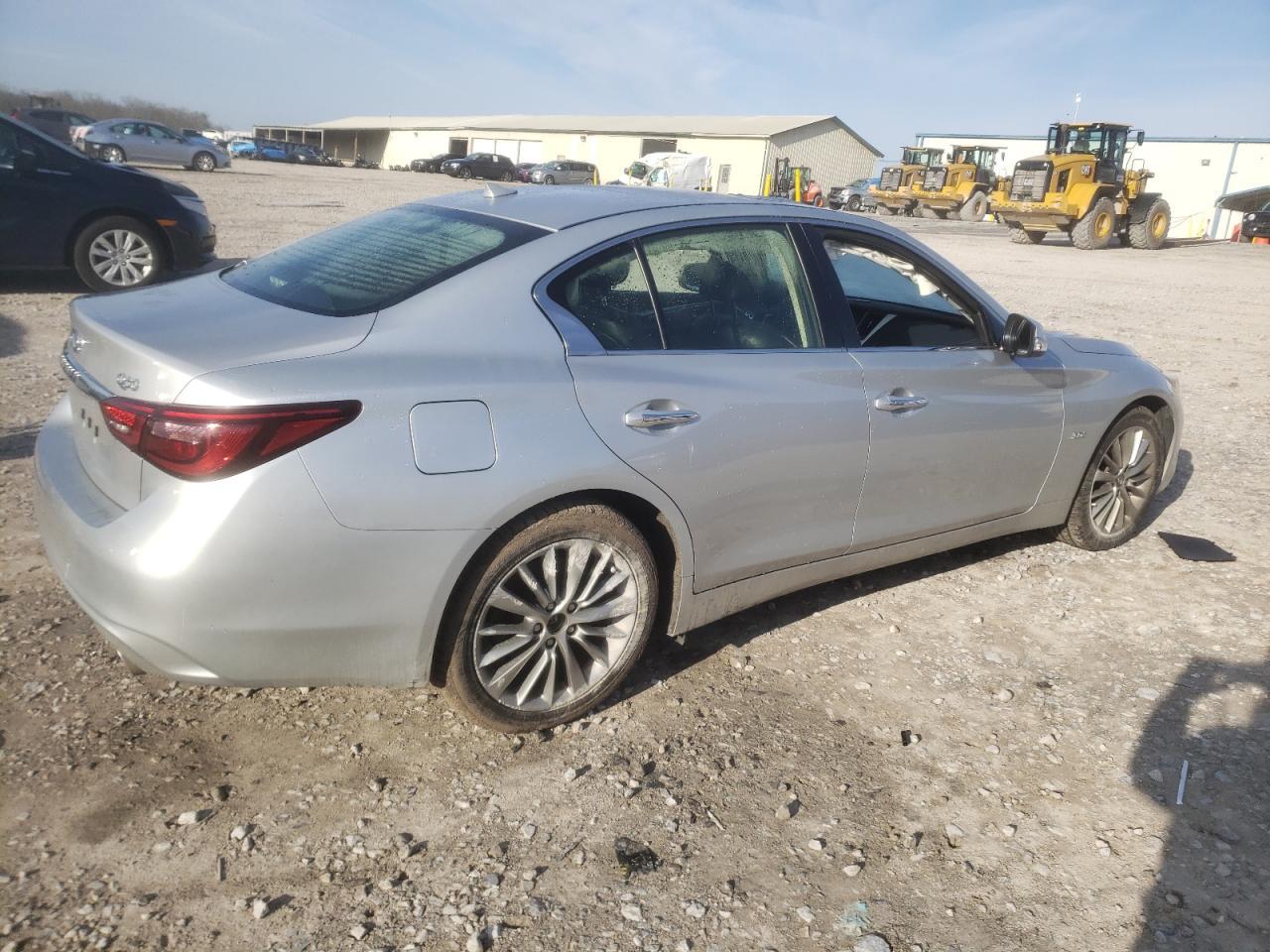 2019 INFINITI Q50 LUXE - Фото 3