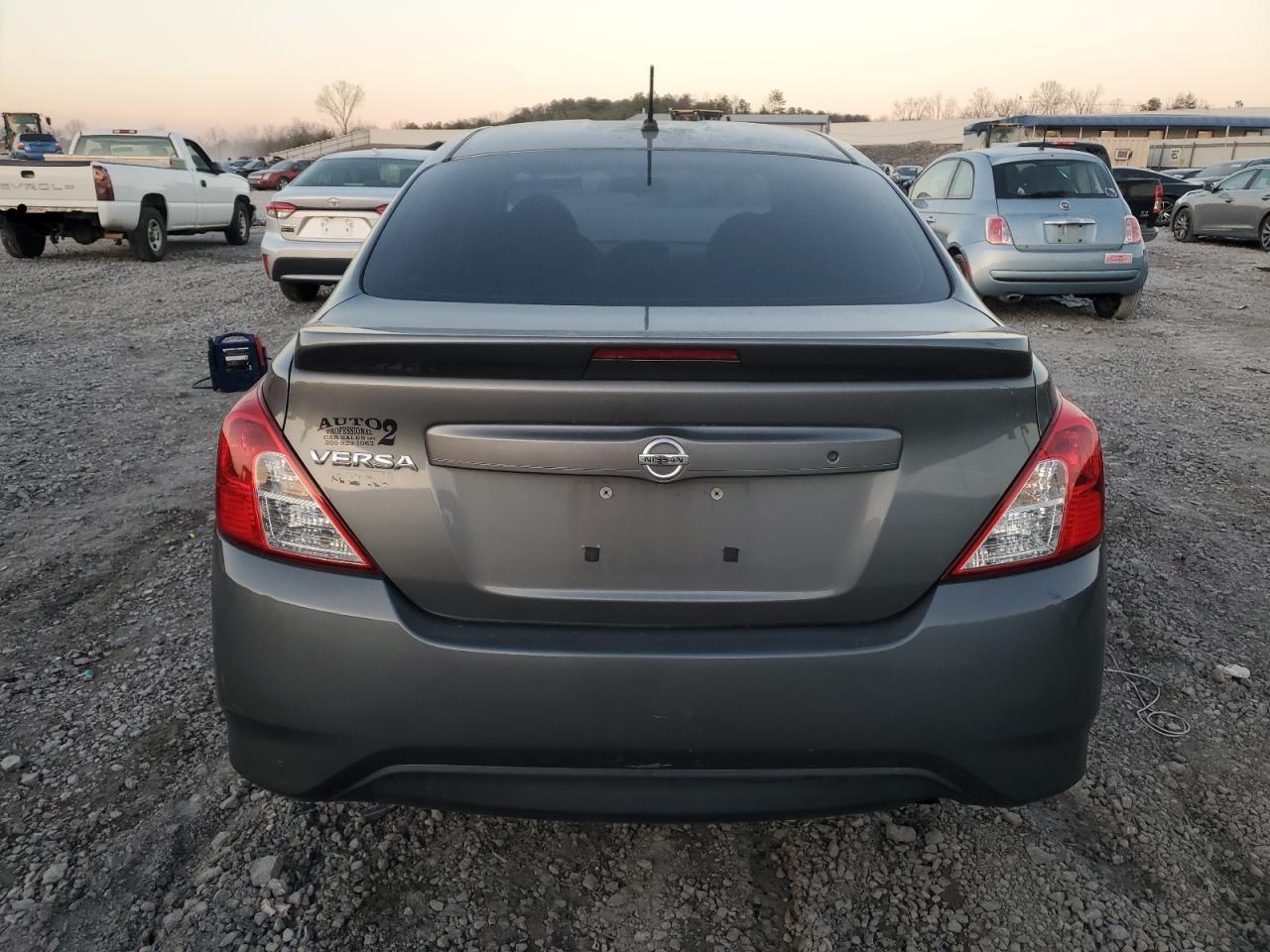 2016 NISSAN VERSA S - Фото 6