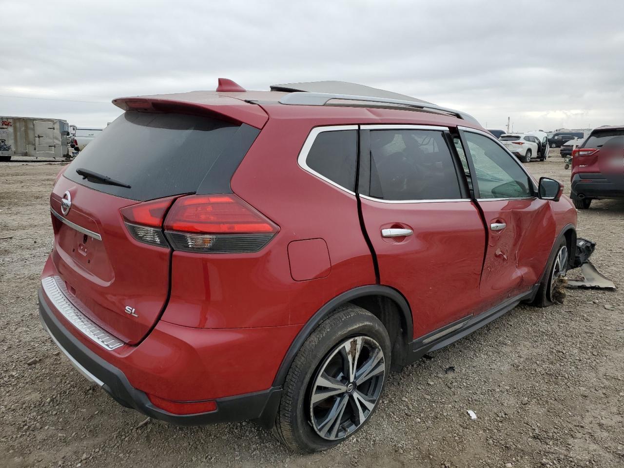 2017 NISSAN ROGUE S - Фото 3