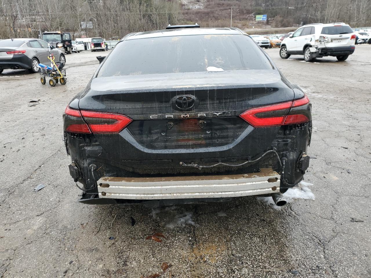 2018 TOYOTA CAMRY L - Image 6