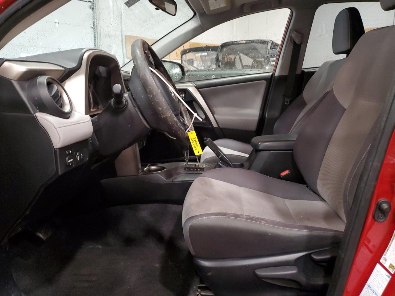 2015 TOYOTA RAV4 XLE - Фото 7