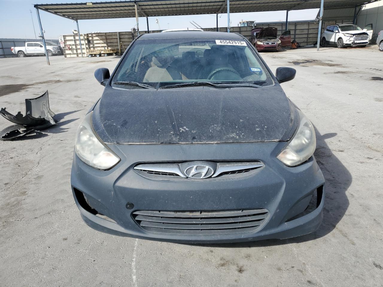 2012 HYUNDAI ACCENT GLS - Image 5