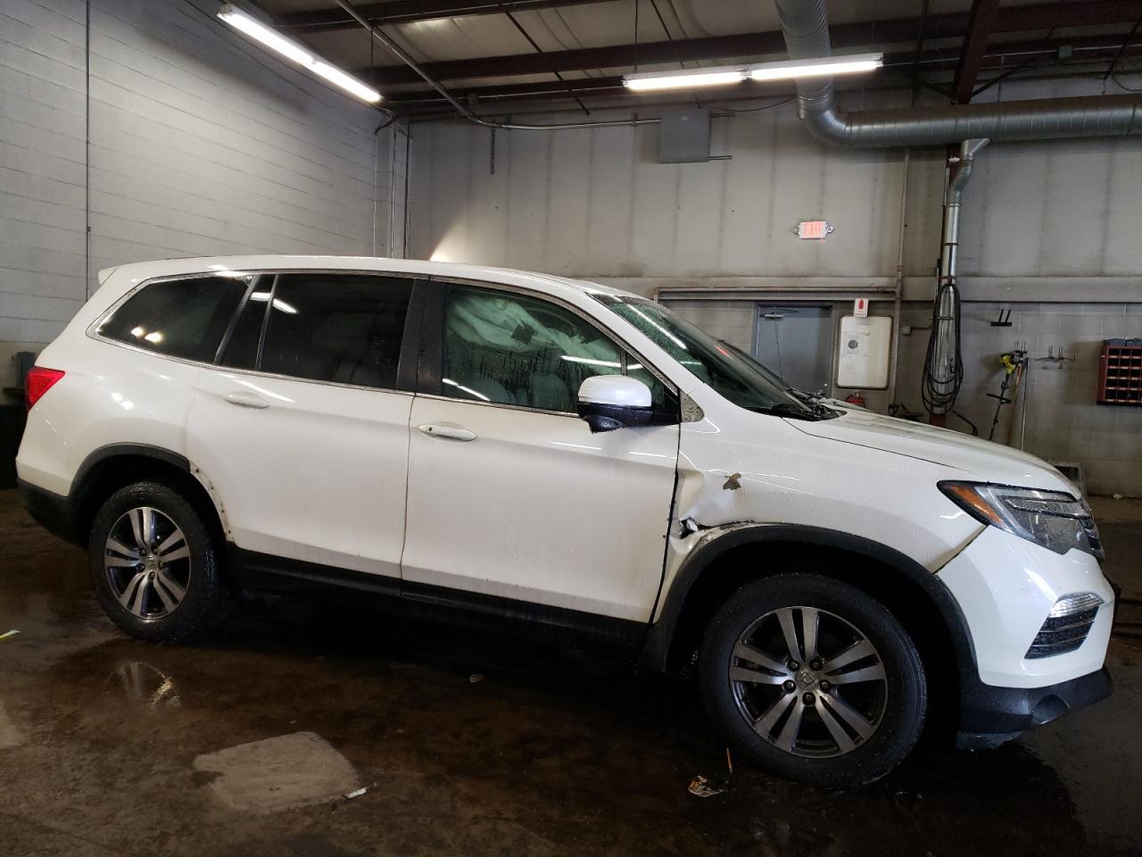 2018 HONDA PILOT EXLN - Image 4