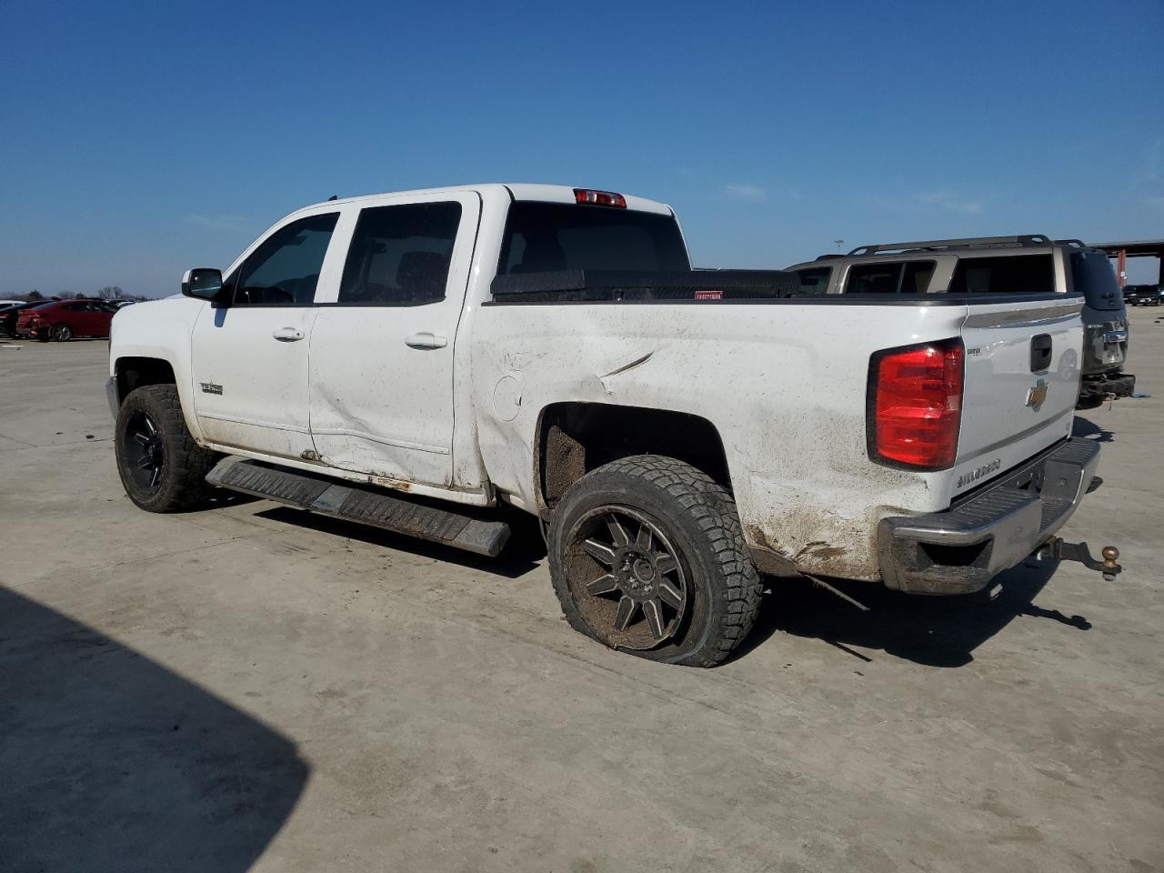 2018 CHEVROLET SILVERADO - Image 2