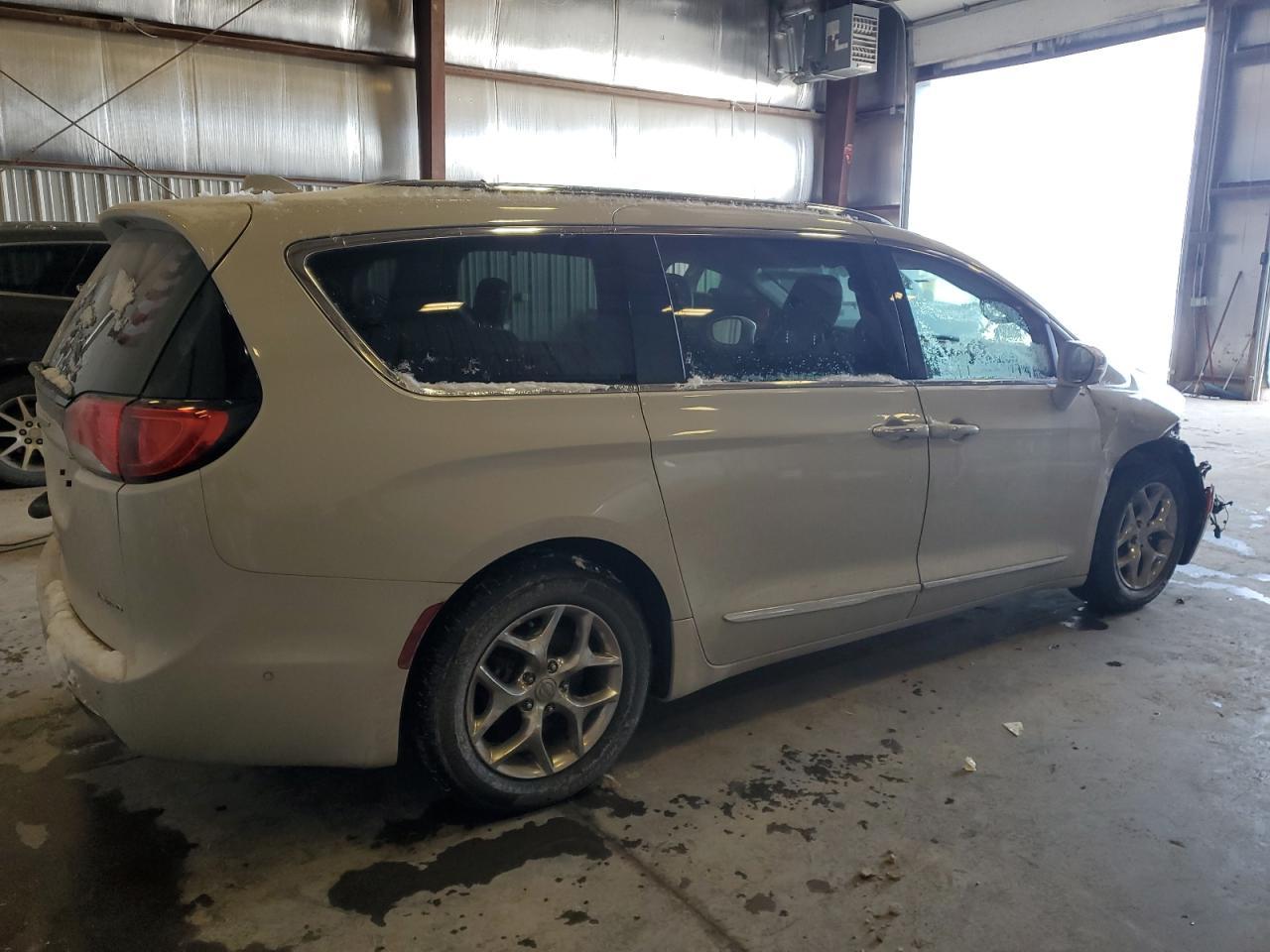 2017 CHRYSLER PACIFICA L - Фото 3