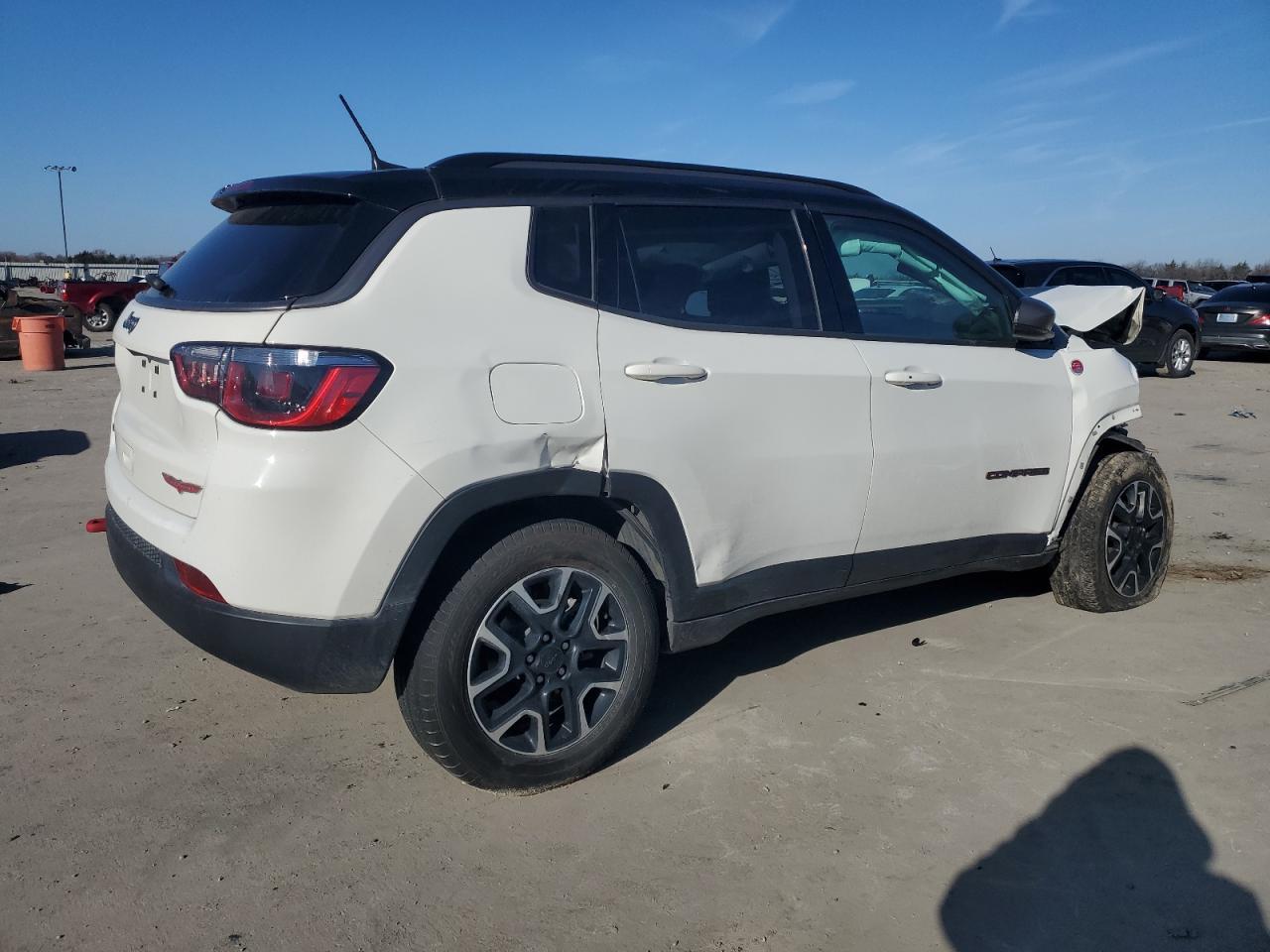 2019 JEEP COMPASS TR - Image 3