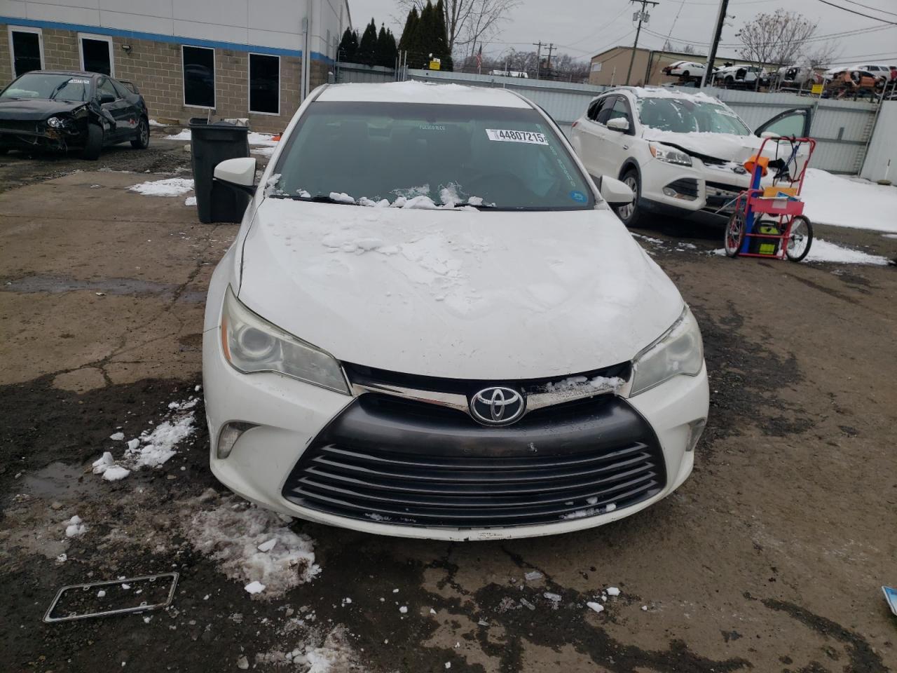 2015 TOYOTA CAMRY LE - Фото 5