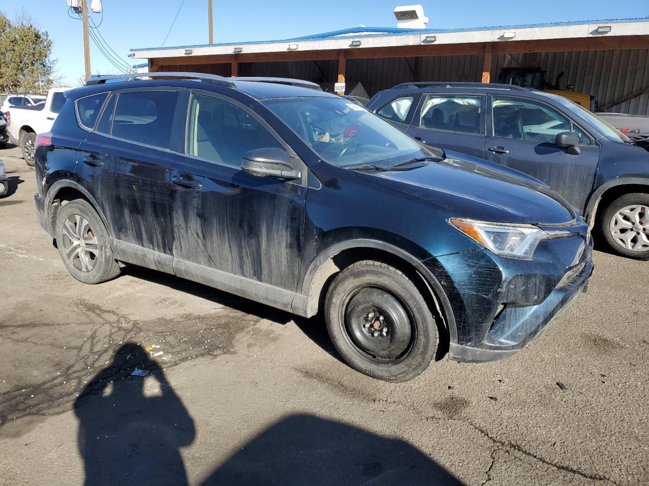 2018 TOYOTA RAV4 LE - Image 4