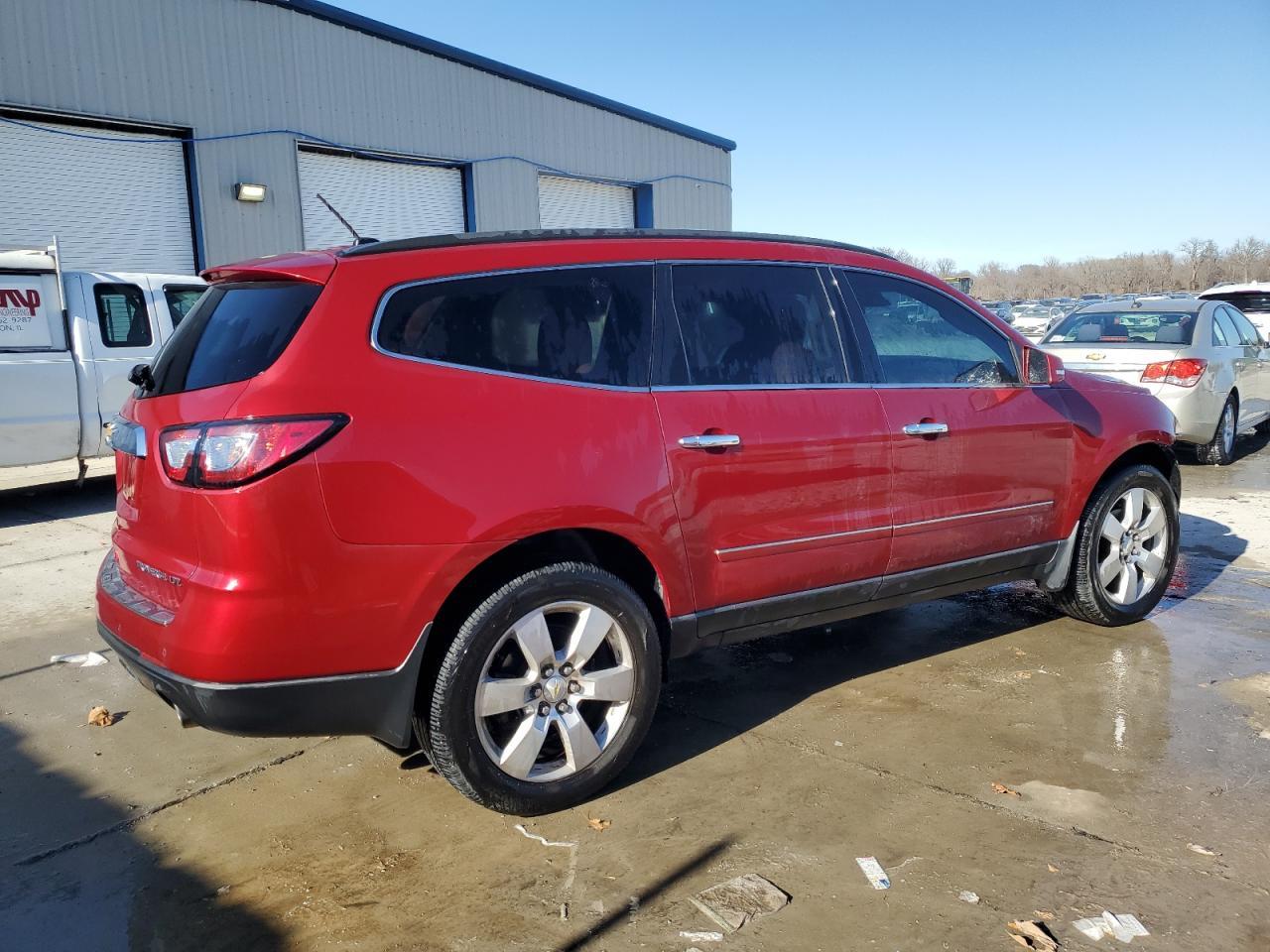 2014 CHEVROLET TRAVERSE L - Image 3