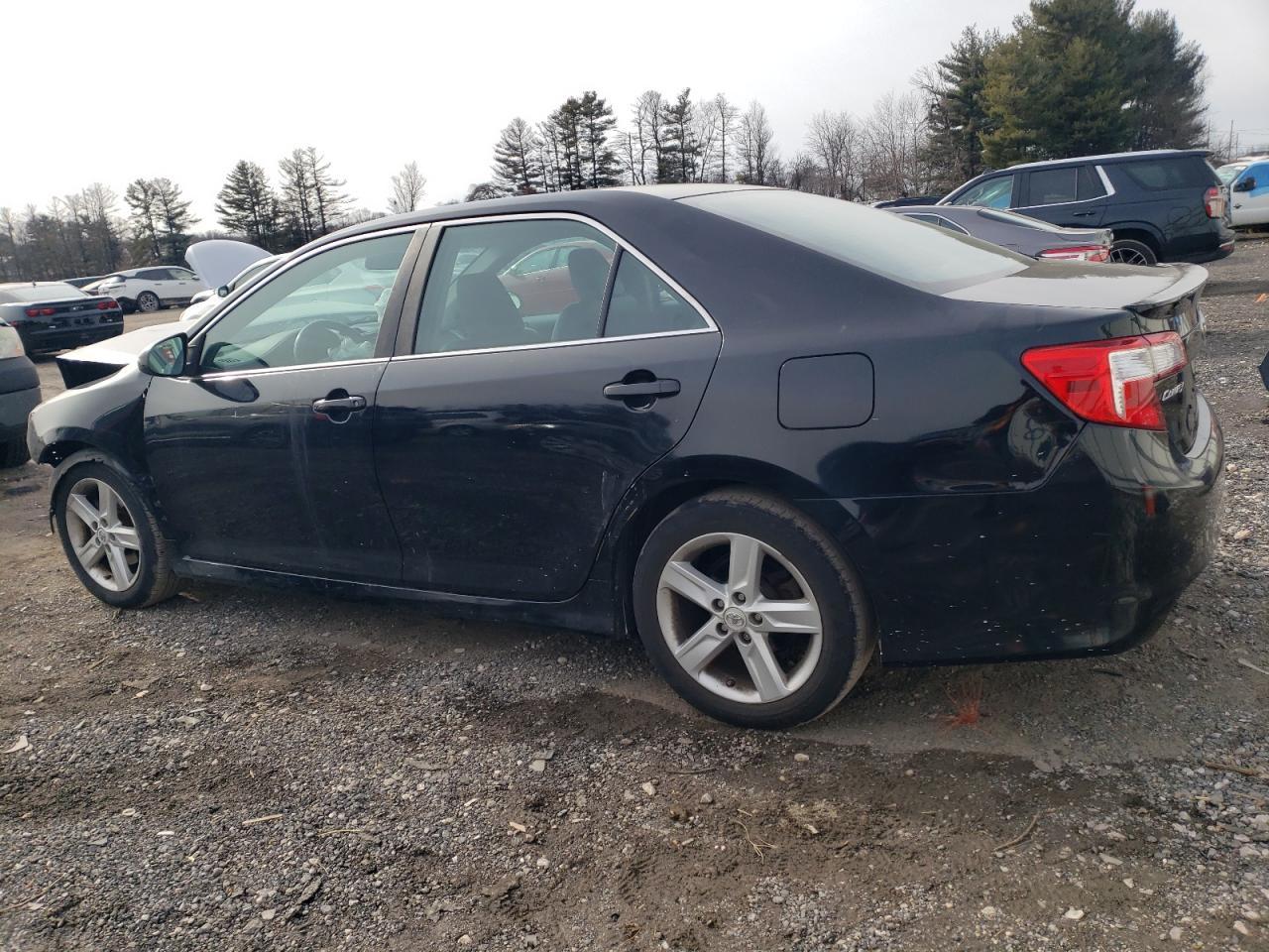 2012 TOYOTA CAMRY BASE - Фото 2