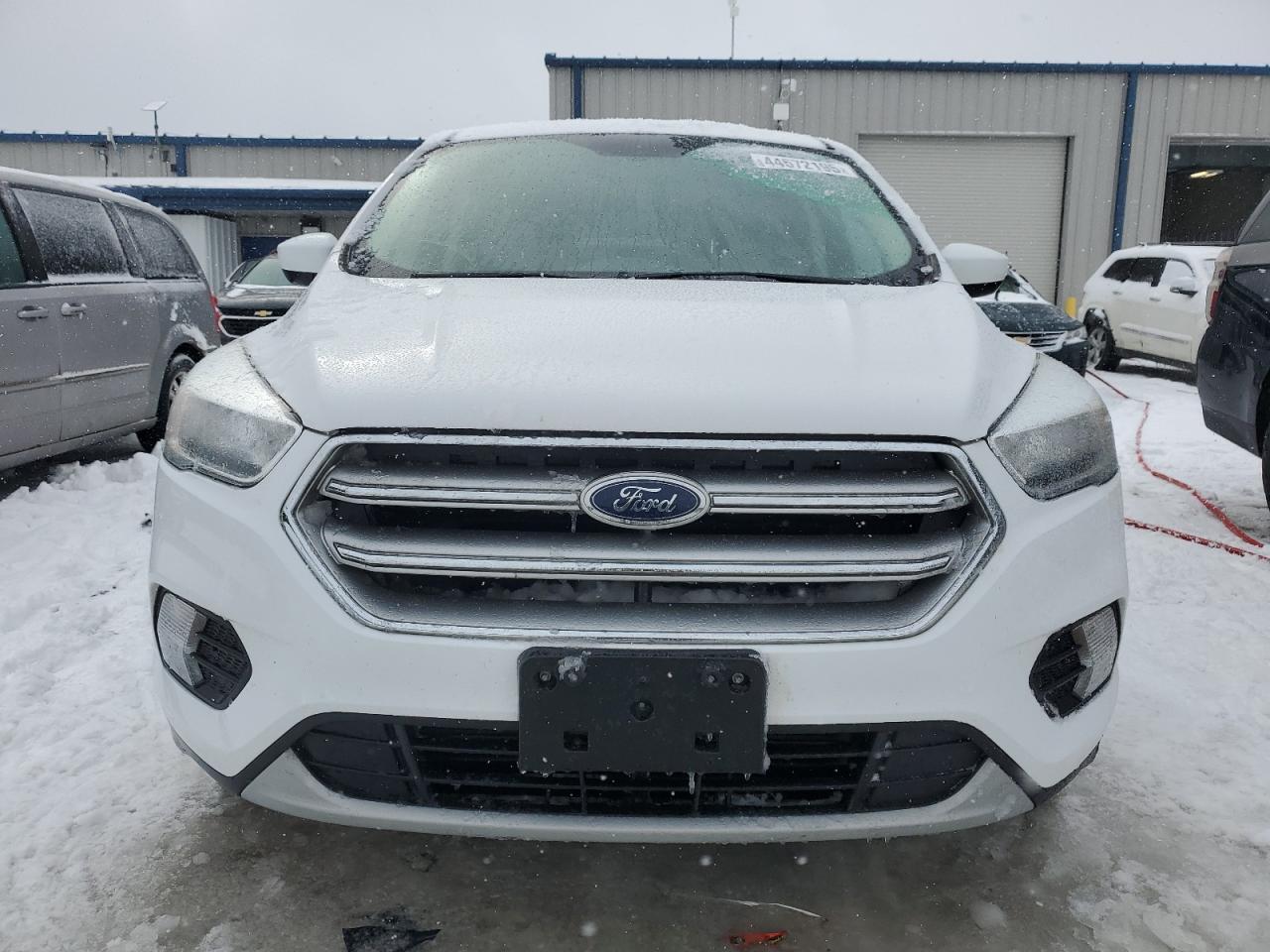 2017 FORD ESCAPE SE - Фото 5